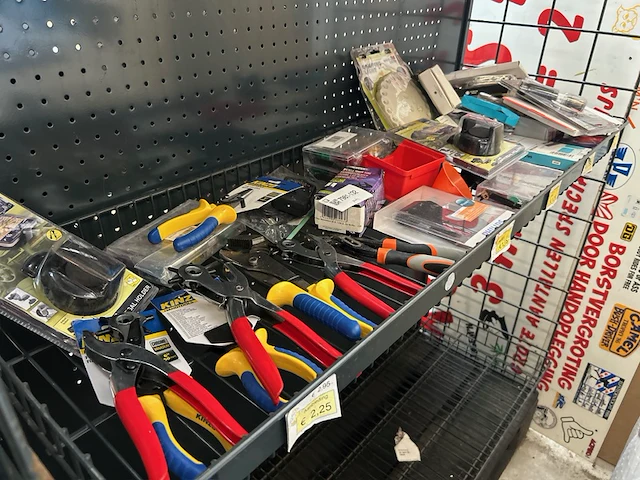 Partij w.o. diverse handgereedschap w.o. kinzo - afbeelding 1 van  7