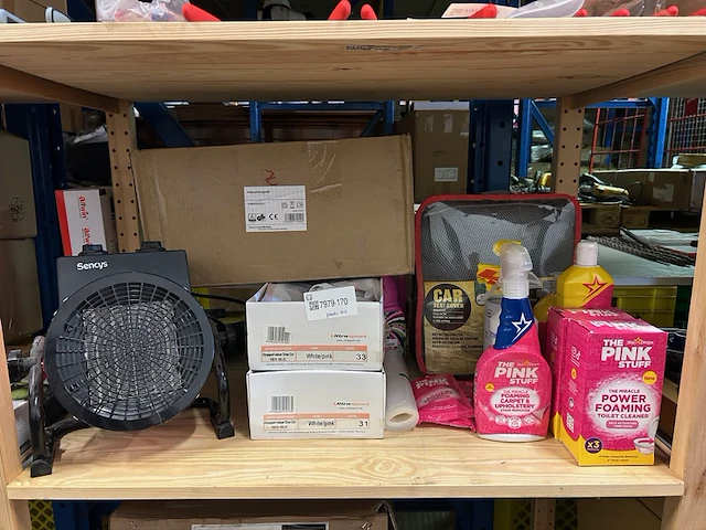 Partij w.o. schoenen, ventilatorkachel w.o. sencys, ultrasport, dekra - afbeelding 1 van  8