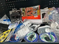 Partij w.o. stekkerdoos, usb kabel - afbeelding 3 van  6