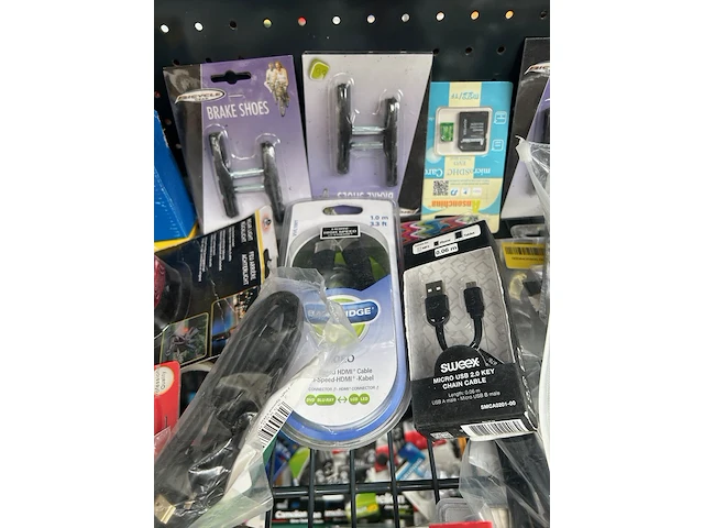 Partij w.o. stekkerdoos, usb kabel - afbeelding 4 van  6
