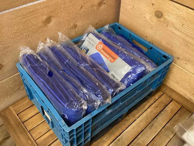 Partij zakken en dekzeilen - afbeelding 5 van  7
