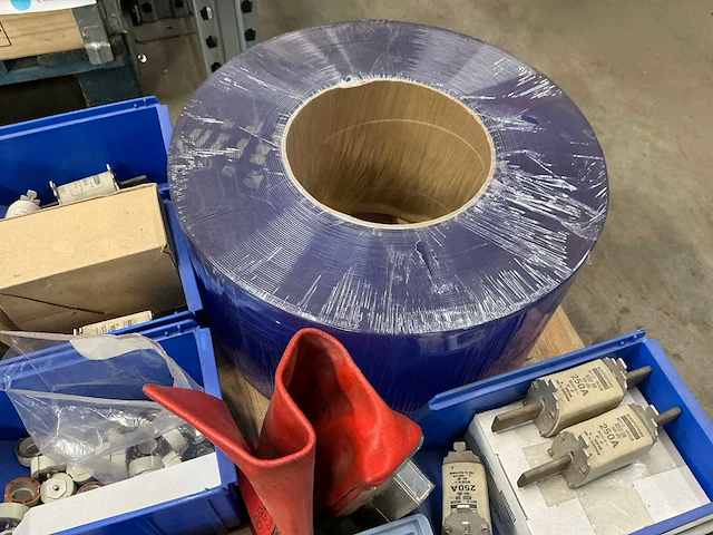 Partij zekeringen/schakelmateriaal - afbeelding 6 van  6