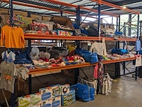 Partij zomer en winter kinderkleding en toebehoren, o.a. hello kitty, disney, amber - afbeelding 10 van  109