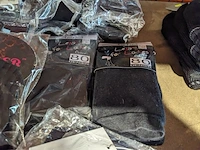 Partij zomer en winter kinderkleding en toebehoren, o.a. hello kitty, disney, amber - afbeelding 23 van  109
