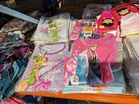 Partij zomer en winter kinderkleding en toebehoren, o.a. hello kitty, disney, amber - afbeelding 31 van  109