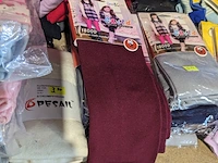 Partij zomer en winter kinderkleding en toebehoren, o.a. hello kitty, disney, amber - afbeelding 46 van  109