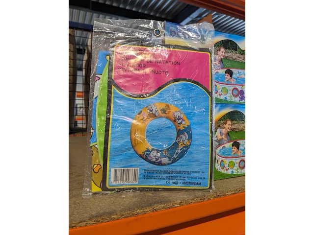 Partij zomer en winter kinderkleding en toebehoren, o.a. hello kitty, disney, amber - afbeelding 76 van  109