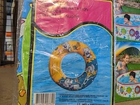 Partij zomer en winter kinderkleding en toebehoren, o.a. hello kitty, disney, amber - afbeelding 76 van  109