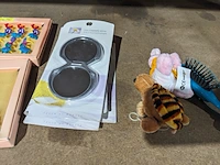 Partij zomer en winter kinderkleding en toebehoren, o.a. hello kitty, disney, amber - afbeelding 80 van  109