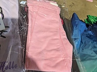 Partij zomer en winter kinderkleding en toebehoren, o.a. hello kitty, disney, amber - afbeelding 92 van  109