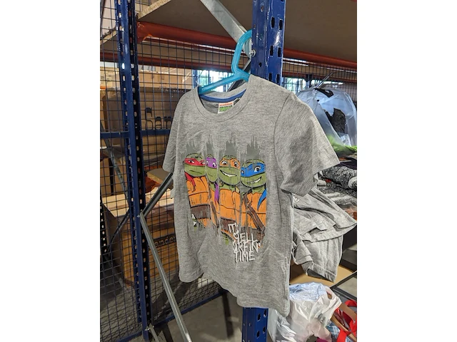 Partij zomer en winter kinderkleding en toebehoren, o.a. hello kitty, disney, amber - afbeelding 100 van  109