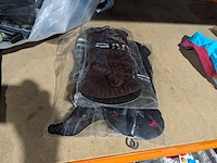 Partij zomer en winter kinderkleding en toebehoren, o.a. hello kitty, disney, amber - afbeelding 104 van  109