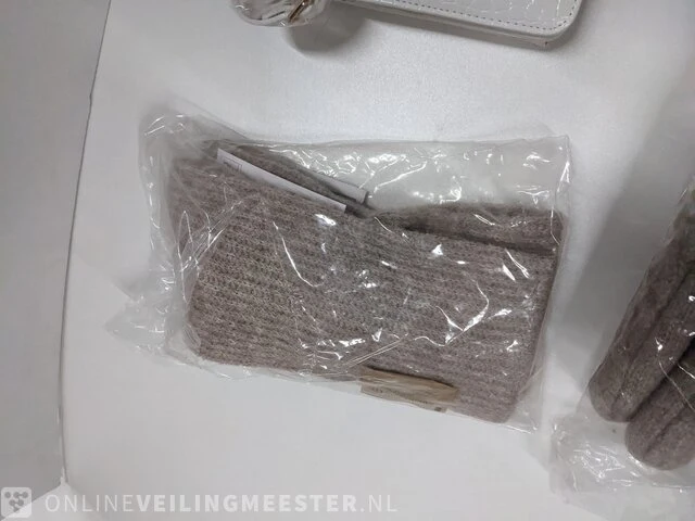 Partij zomer/winterkleding - afbeelding 13 van  15