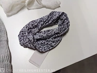 Partij zomer/winterkleding - afbeelding 19 van  20