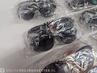 Partij zonnebrillen - afbeelding 14 van  16