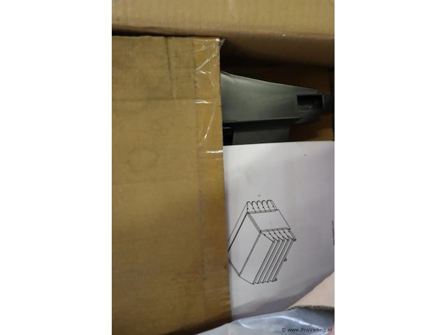 Partij zonnenpaneel-onderdelen - afbeelding 5 van  13