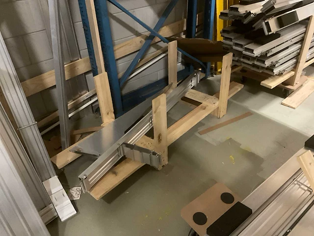 Partij zonnepaneel montagematerialen - afbeelding 5 van  11