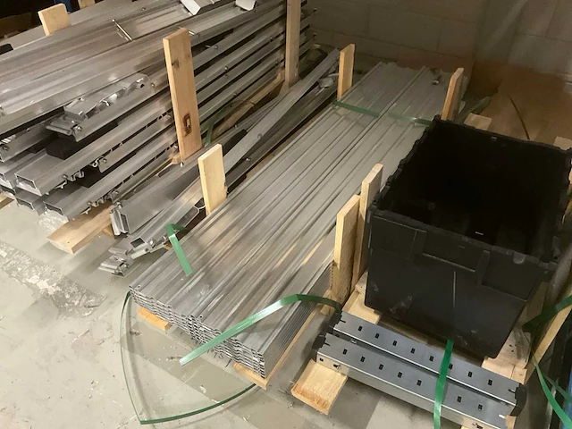 Partij zonnepaneel montagematerialen - afbeelding 9 van  17