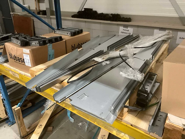 Partij zonnepaneel montagematerialen - afbeelding 12 van  17
