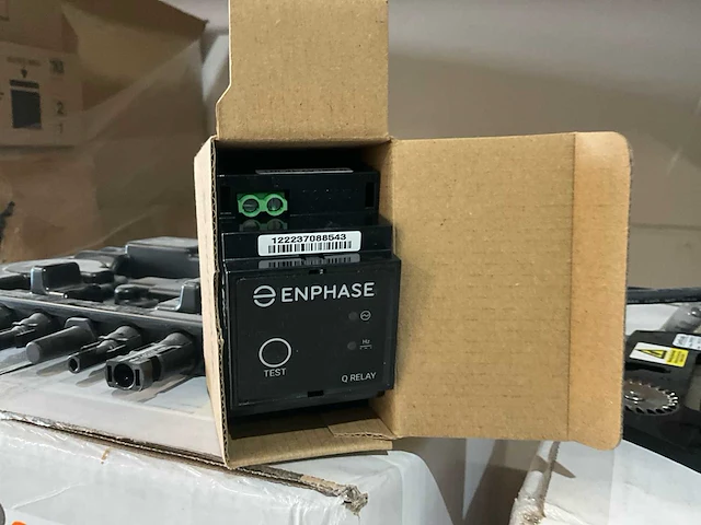 Partij zonnepanelen met inverters - afbeelding 3 van  11