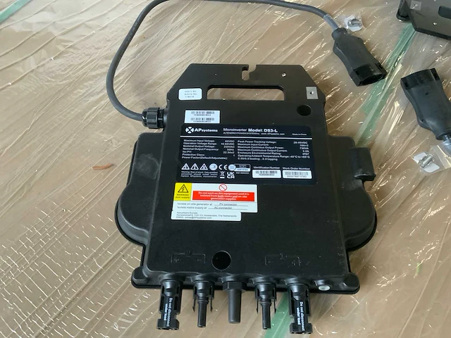 Partij zonnepanelen met inverters - afbeelding 6 van  11
