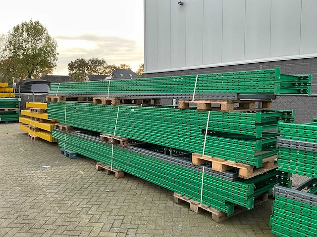 Partij zware palletstelling - afbeelding 4 van  4