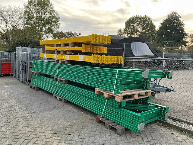 Partij zware palletstelling - afbeelding 2 van  4