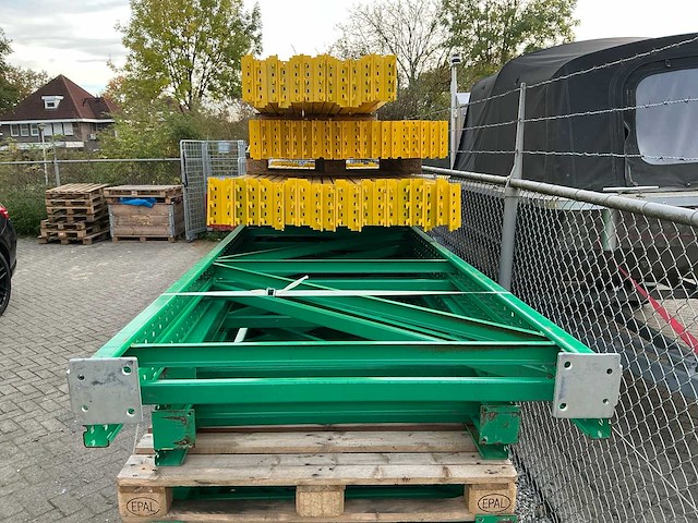 Partij zware palletstelling - afbeelding 3 van  4