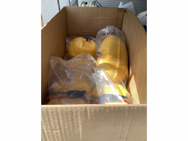 Partij zwem accessoires, onderdelen en toebehoren - afbeelding 40 van  53