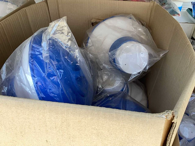 Partij zwem accessoires, onderdelen en toebehoren - afbeelding 48 van  53