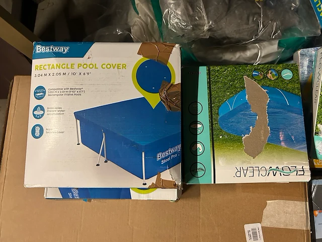 Partij zwembad accessoires w.o. beschermhoezen intex - afbeelding 5 van  9