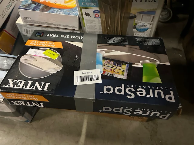 Partij zwembad accessoires w.o. beschermhoezen intex - afbeelding 7 van  9