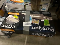 Partij zwembad accessoires w.o. beschermhoezen intex - afbeelding 7 van  9