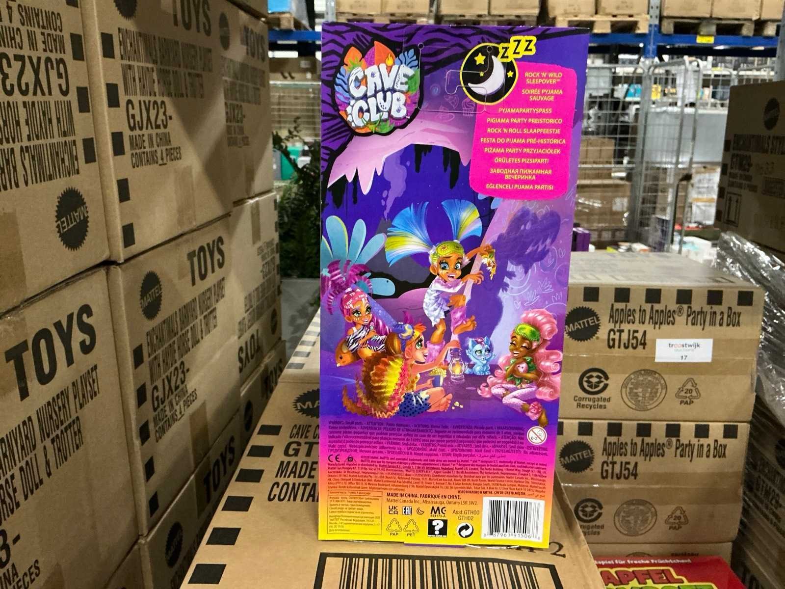 Partijen speelgoed en kleding opgekocht uit faillissement