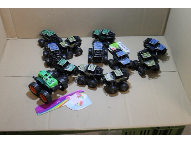 Partijtje mix autos 12 stuks - afbeelding 1 van  7