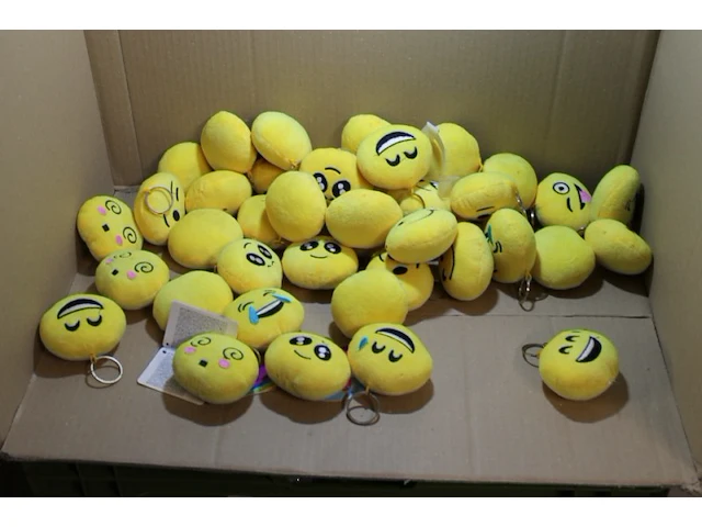 Partijtje mix smiley hangers 40 stuks - afbeelding 1 van  7