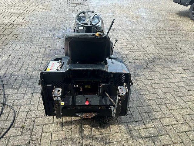 Partner - zitmaaier - afbeelding 3 van  5