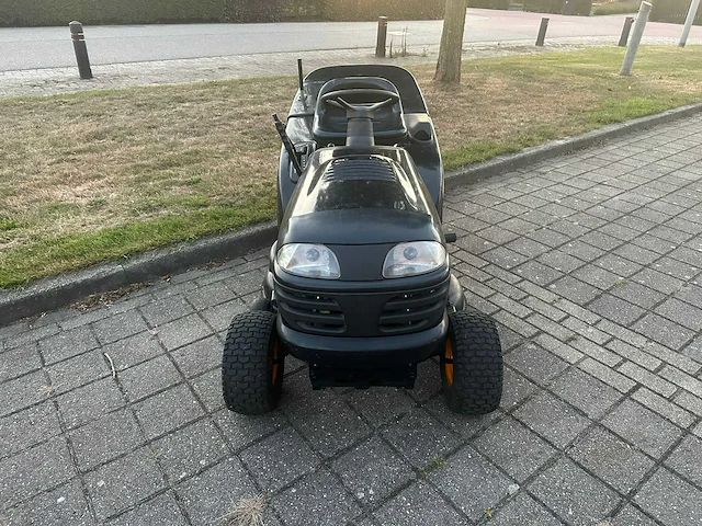 Partner - zitmaaier - afbeelding 3 van  8