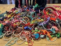 Party div. armbandjes incl. display - afbeelding 1 van  3