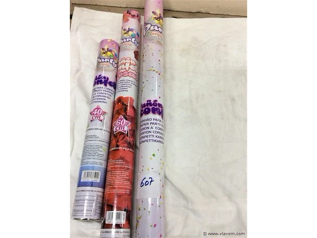 Party poppers - - afbeelding 1 van  2