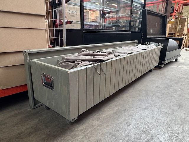 Partytent met transportkist verrijdbaar - afbeelding 1 van  7