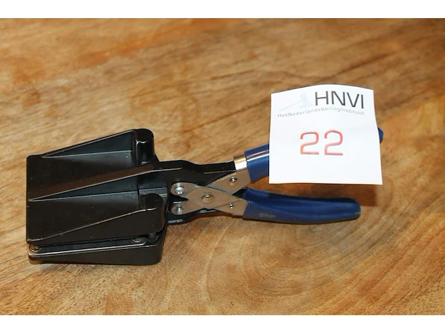 Pasfotoknipper 35 x 45 mm. - afbeelding 1 van  1