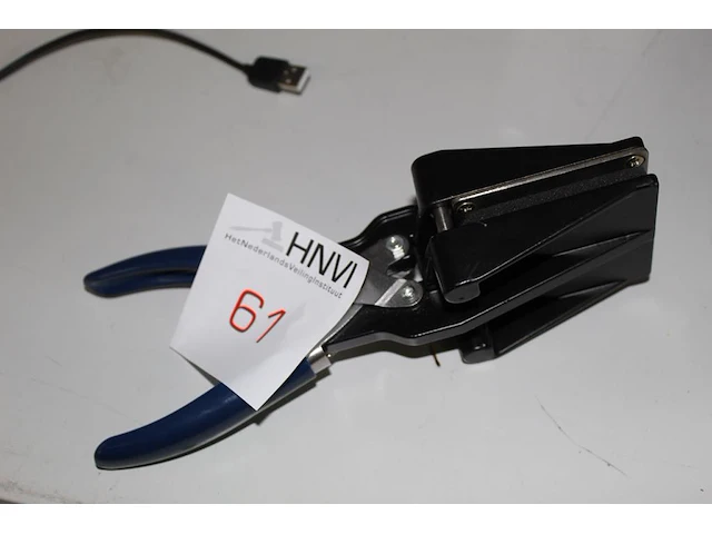 Pasfotoknipper 35 x 45 mm. - afbeelding 2 van  2