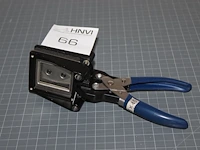 Pasfotoknipper 35 x 45 mm. - afbeelding 1 van  2