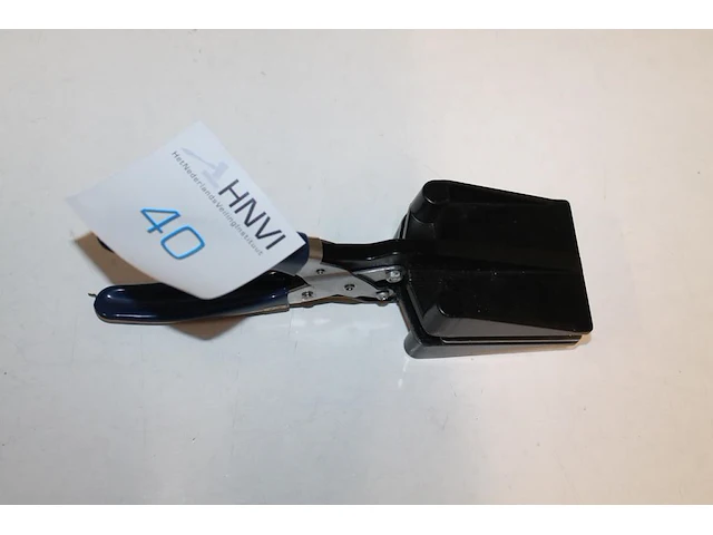 Pasfotoknipper 35 x 45 mm. - afbeelding 1 van  1