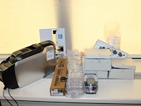 Pasjesprinter zebra zc300 met pasjes, houders en card printer ribbon