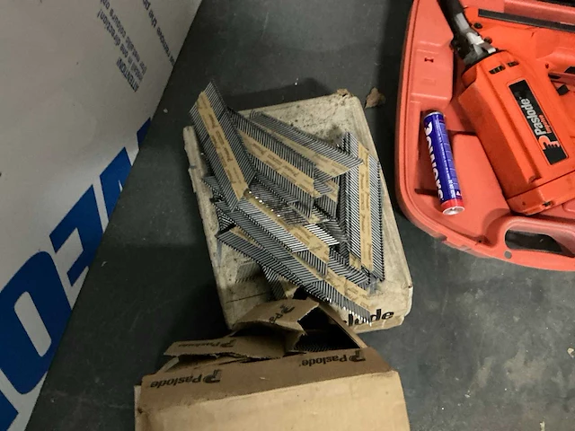Paslode impulse tacker - afbeelding 4 van  4