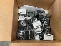 Patch with fastener (680x) - afbeelding 4 van  6