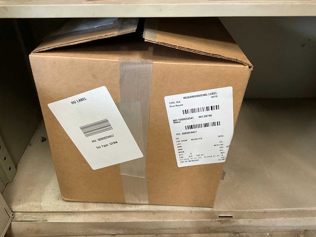 Patch with fastener (680x) - afbeelding 5 van  6