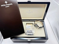 Patek philippe 5369g-017 | annual calendar blue dial | 07-2024 - afbeelding 8 van  16